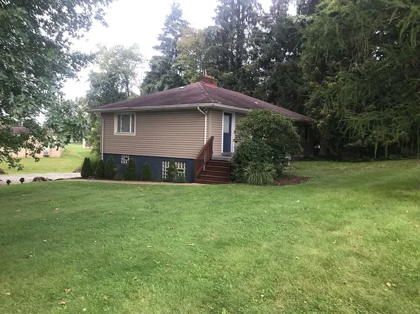 3577 Marion Ave, Finleyville, PA 15332
