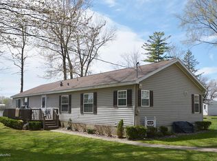 46067 Abernathy Dr, Bloomingdale, MI 49026