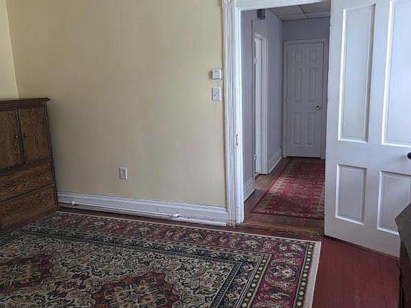 5th image of 2456 Forest Ave