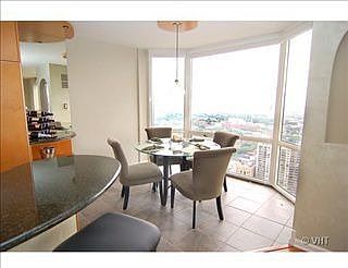 5th image of 2650 N Lakeview Ave APT 4101
