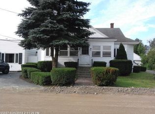 225 Seventh St, Auburn, ME 04210