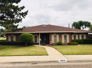 934 Golf Course Rd, Andrews, TX 79714