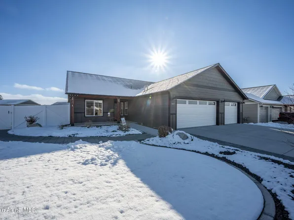 8414 W Ferguson Ln, Rathdrum, ID 83858