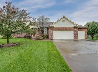 1247 N North Shore Ct, Wichita, KS 67212