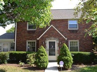 838 Irwin Dr, Pittsburgh, PA