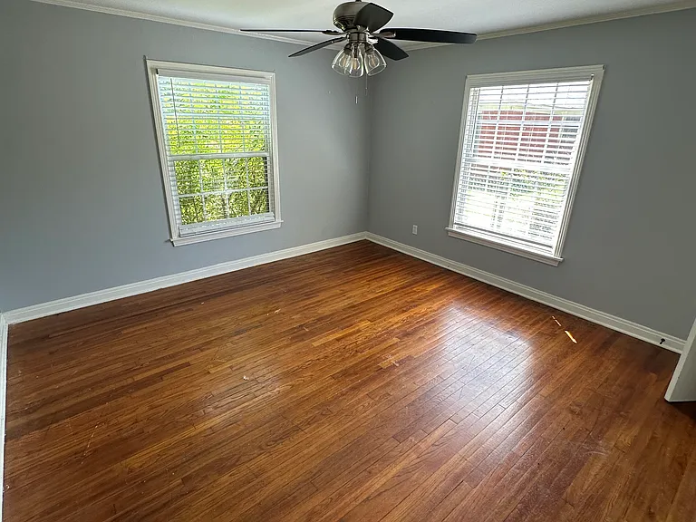 2809 Broadway Blvd — Photo 16