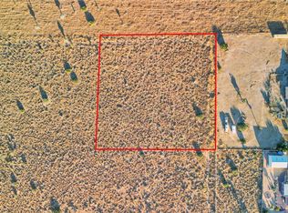 1 Oxford Rd, Phelan, CA 92371