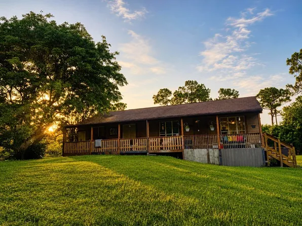 17605 92nd Lane N, The Acreage, FL 33470
