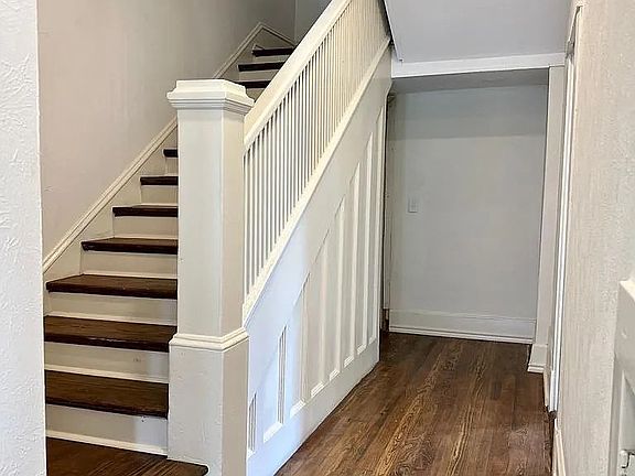 4th image of 417 W Franklin St