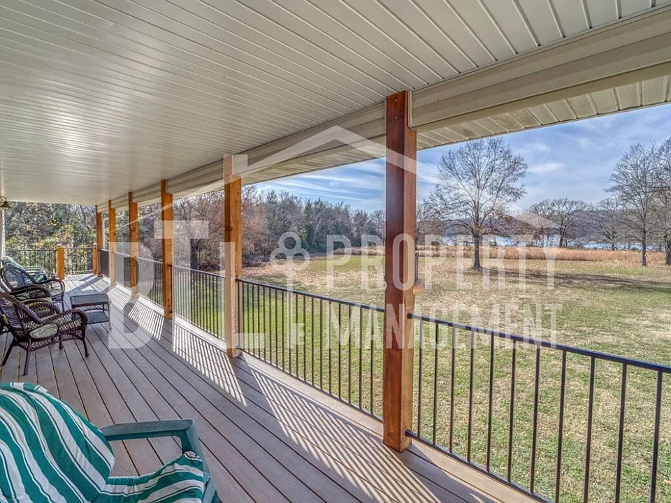 134 Lake Village Ln