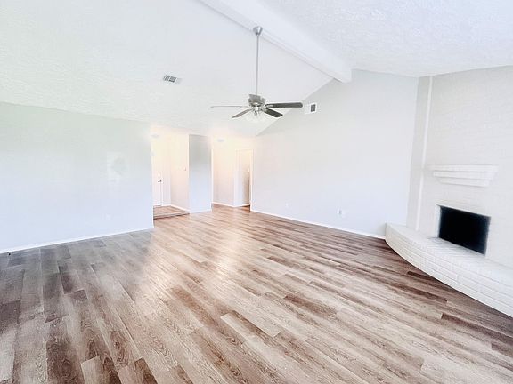 4th image of 20021 Cottonglade Ln