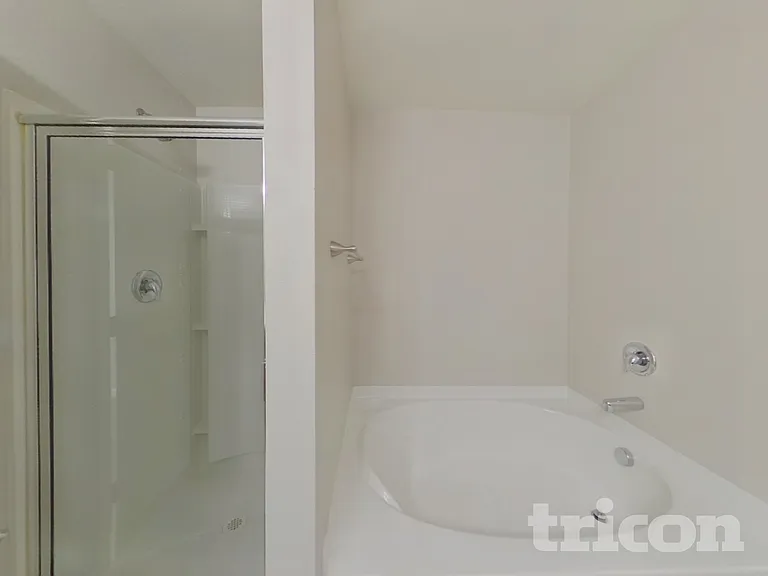 3627 Alexander Forest Dr — Photo 11