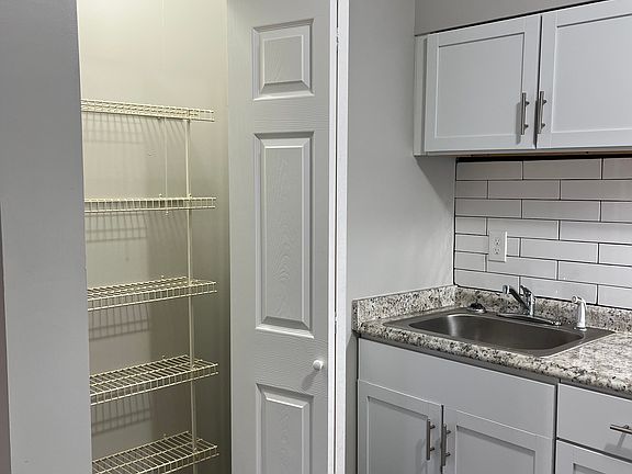 4th image of 2244 Salvador St #1
