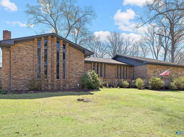 400 Crescent Dr SW, Hartselle, AL 35640