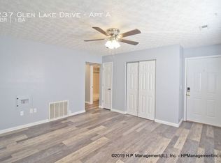 237 Glenlake Dr APT A, Glen Carbon, IL 62034