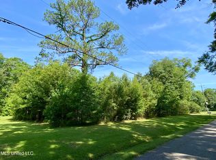 1396 Neal Rd, Picayune, MS 39466