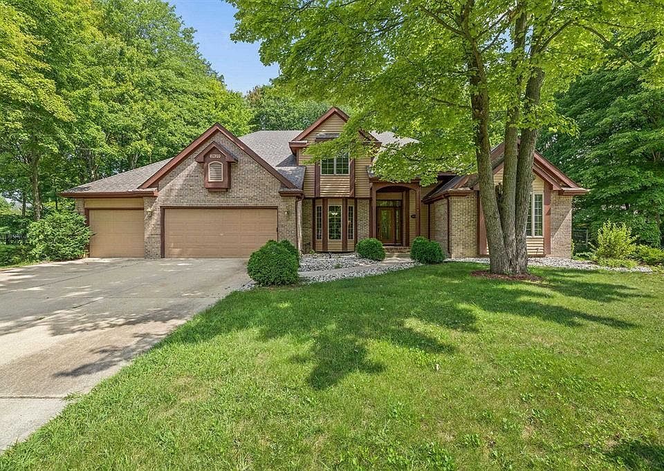 1st image of 2620 Walden Woods Ct