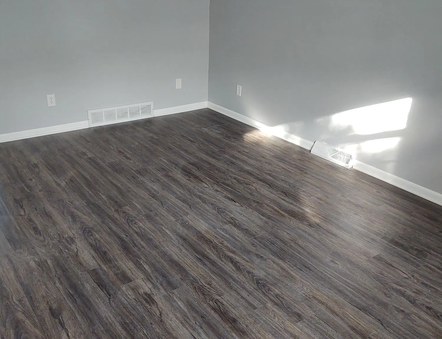 2 bed, 784 sqft, $1,275 — Photo 3