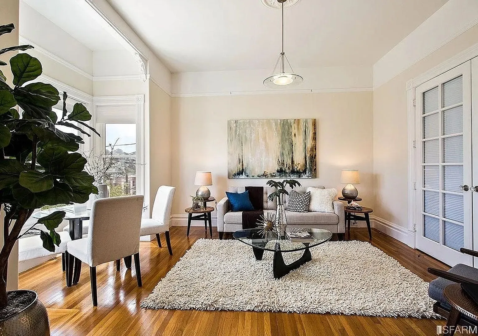 Elegant Three Bedroom Victorian Flat Steps from Dolores Park! — Photo 4