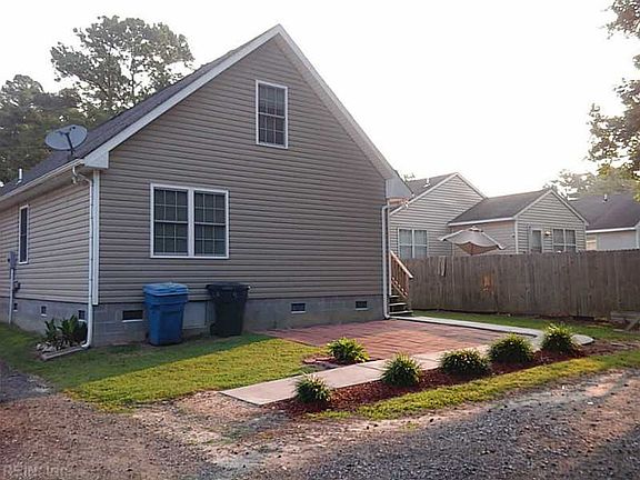 4th image of 1145 Carver Ave