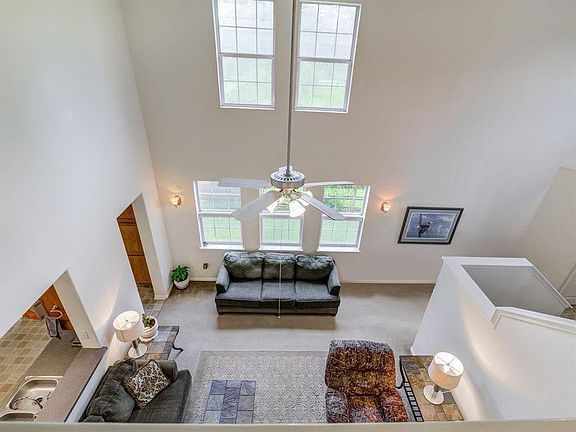 4th image of 2812 C St