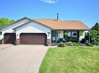 110 Nicholas Dr, Lewiston, MN 55952