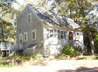 17 Knowles Ave, Wareham, MA 02571
