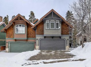 1112 SW Wilson Way, Canmore, AB T1W3C4