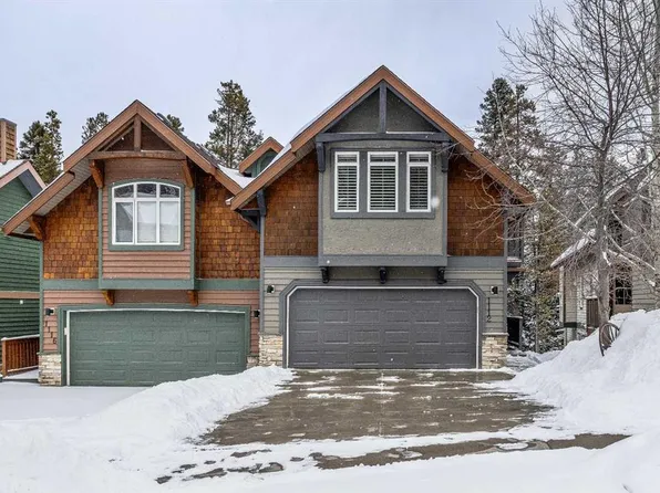 1112 SW Wilson Way, Canmore, AB T1W 3C4