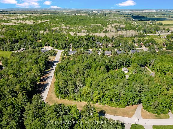 4th image of 37 Marni Ln