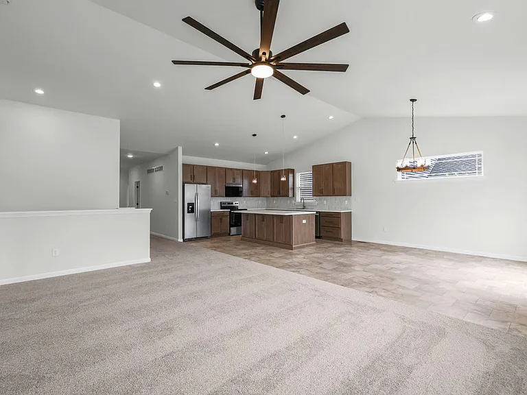 538 Ryehill Dr — Photo 19