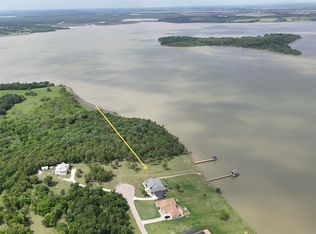 401 Meandering Way, Corsicana, TX 75109