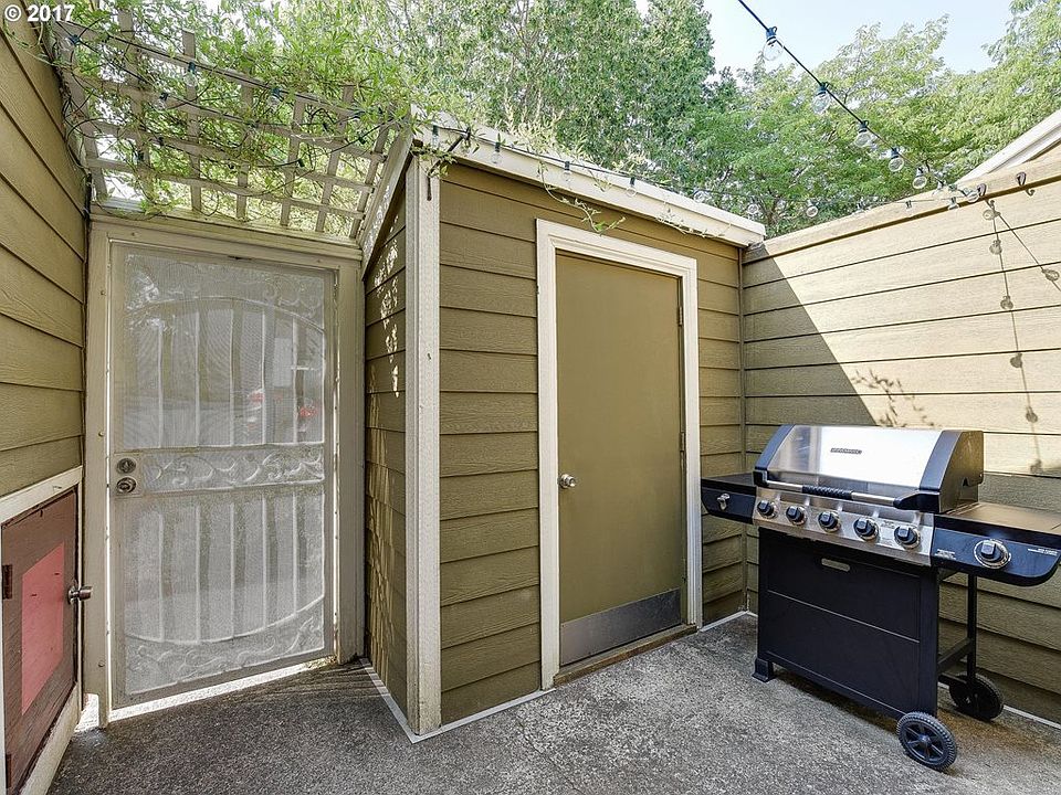 2nd image of 1630 Village Park Pl