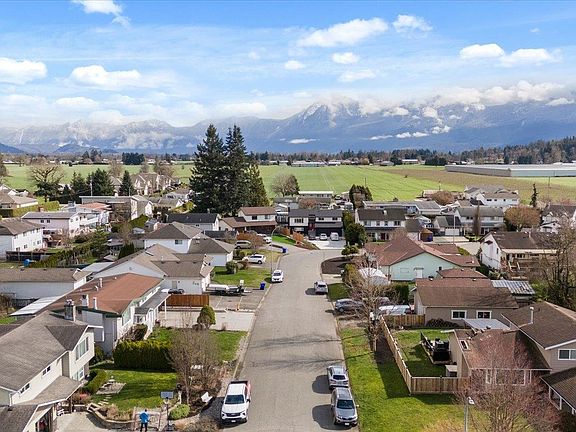 3rd image of 46675 Osborne Rd