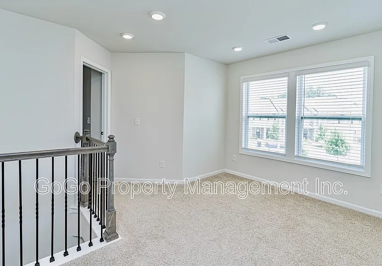 412 Yellow Fox Rd #1 — Photo 15