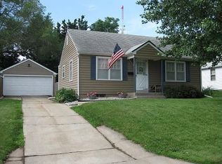 1225 Dakota St, Lincoln, NE 68502