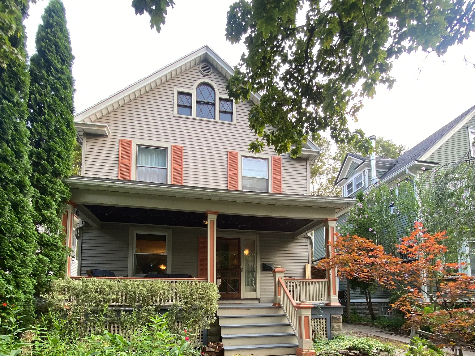 3 bed, 1.5 bath, 1600 sqft, $2,750 — Photo 1