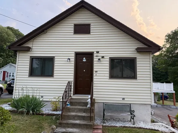 50 Towtaid St, Leicester, MA 01524