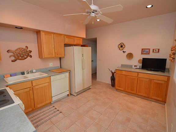 5th image of 3312 N Riverbend Cir E Unit B