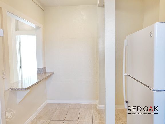 4th image of 718 S Alvarado St APT 214