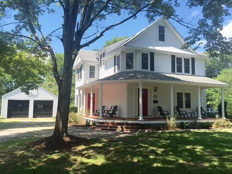 294 Woodruff Ave