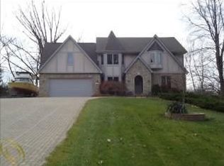 10950 Bayshore Point, Brighton, MI 48114