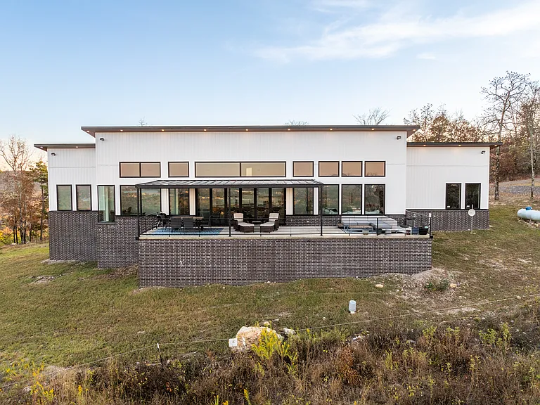 628 Mount Riante Rd — Photo 4