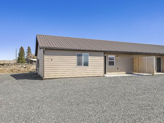 2nd image of 5 Topaz Ln #1