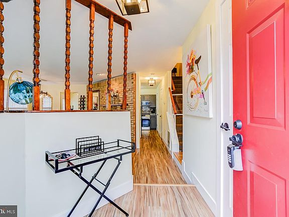 3rd image of 9318 Player Dr #123