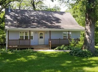 1053 N 2803rd Rd, Utica, IL 61373