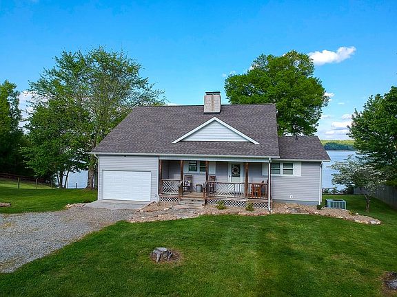 4th image of 2197 Riverview Dr