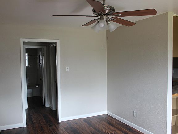 3rd image of 1411 11th St #5