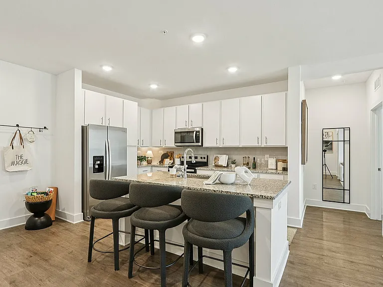 7-web-or-mls-3730 Dupont Ave Unit 7101-S1508-007 (1)