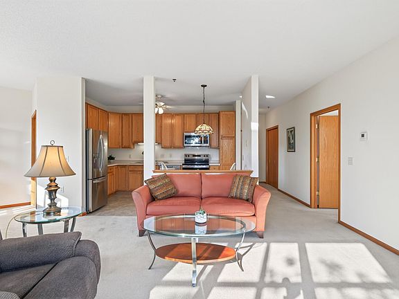 4th image of 15001 Burnhaven Dr Unit 216